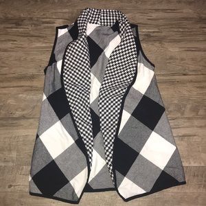 Women’s shawl vest